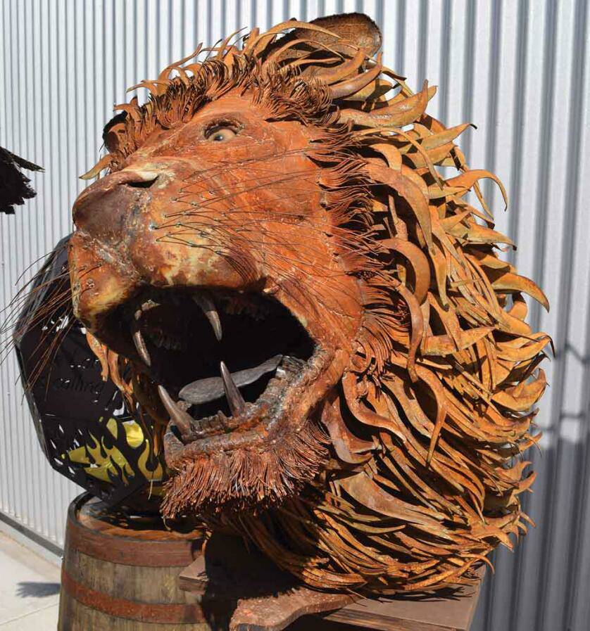 全球钣金新闻-金属制造狂：焊工制作动物的金属钣金-开云手机官方版页面登录入口-开云(中国)