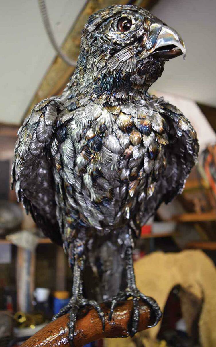 全球钣金新闻-金属制造狂：焊工制作动物的金属钣金-开云手机官方版页面登录入口-开云(中国)